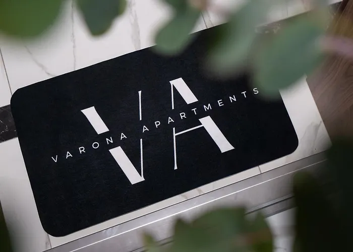 Plaza Tower III Varona Apartment